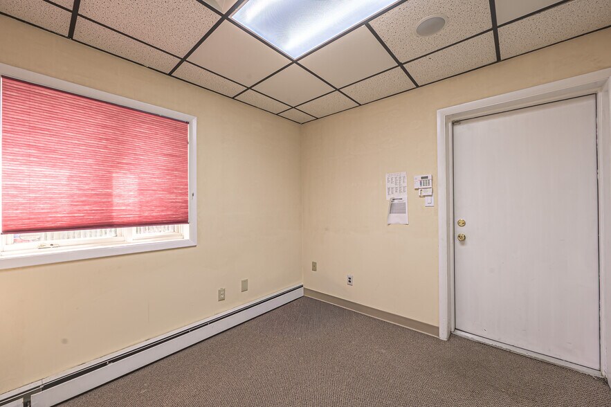 More Photos Of 2406 New Rd, Northfield Office For Sale