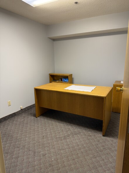 More Photos Of 48 Silas Deane Hwy, Wethersfield Office For Lease