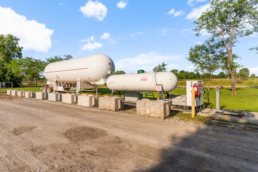 More Photos Of 6476 N 35th St W, Porter Trailer Camper Park For Sale
