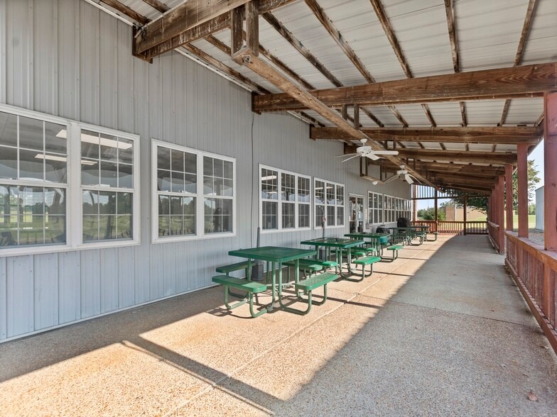 More Photos Of 3500 Kingshighway, East Saint Louis Golf Course Driving Range For Sale