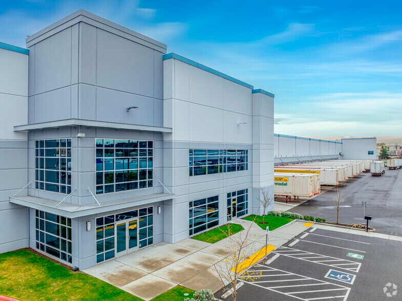 More Photos Of 1905 E Marc Ave, Tacoma Distribution For Lease