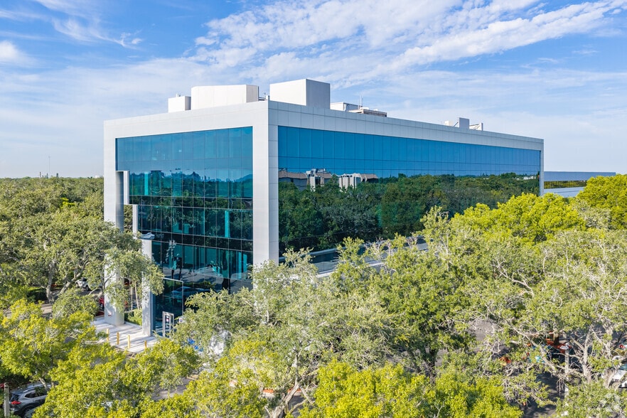 More Photos Of 4601 Sheridan St, Hollywood Office For Lease