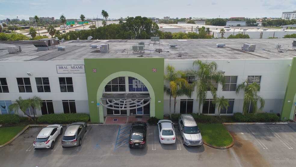 More Photos Of 7770 NW 46th St, Doral Warehouse For Sale