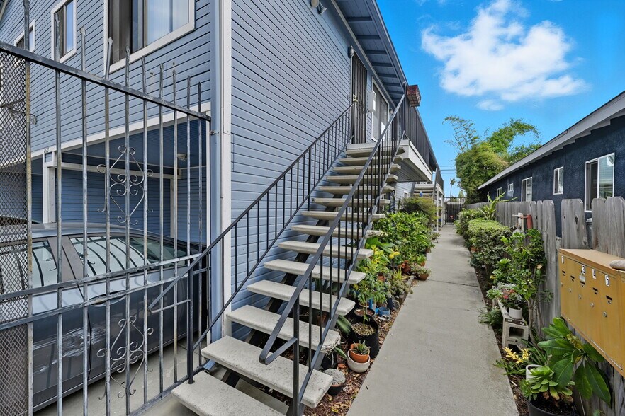 More Photos Of 4583-4585 36th St, San Diego Apartments For Sale