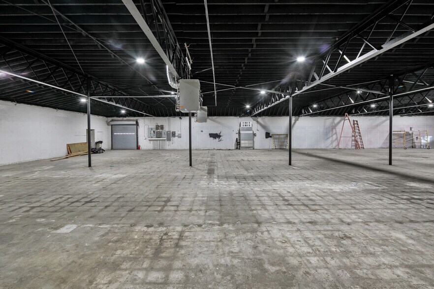 More Photos Of 301 Robeson St, Fayetteville Freestanding For Lease