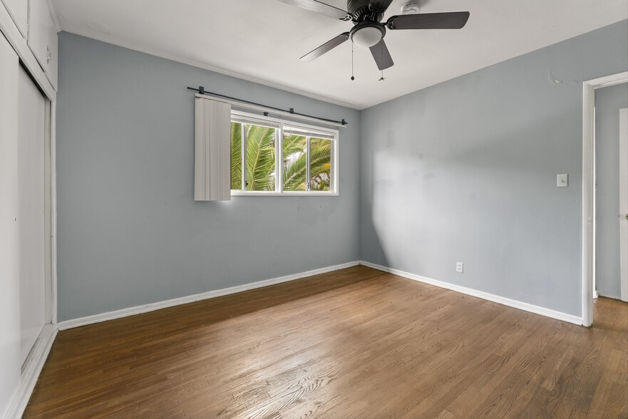 More Photos Of 2131 N Cahuenga Blvd, Los Angeles Apartments For Sale