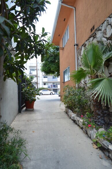 More Photos Of 749 S Berendo St, Los Angeles Apartments For Sale