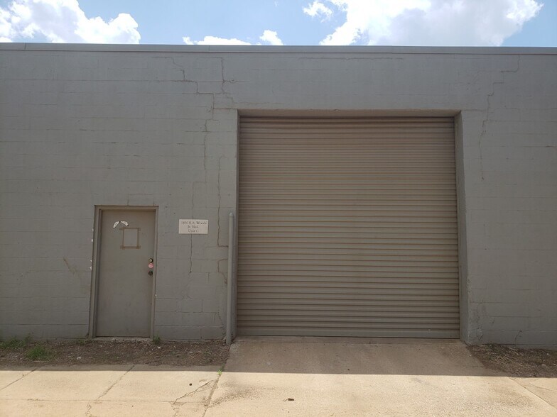 More Photos Of 1430 Reverend Abraham Woods Jr Blvd, Birmingham Warehouse For Lease