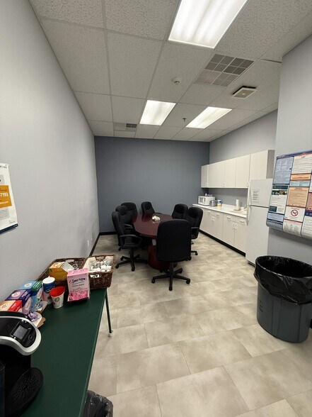 More Photos Of 5005 Bowling St SW, Cedar Rapids Loft Creative Space For Sale