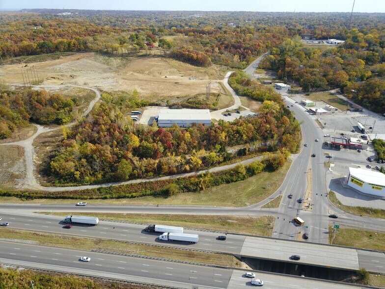 More Photos Of 8400 E Truman Rd, Kansas City Manufacturing For Sale