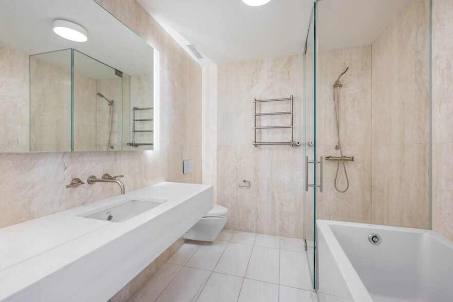 More Photos Of 162 E 64th St, New York Office Residential For Lease