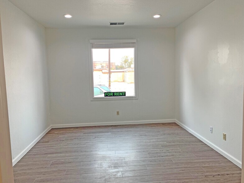 More Photos Of 263 N 3rd St, Porterville Coworking Space