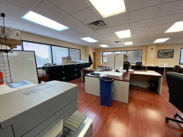 More Photos Of 670 Bergen Blvd, Ridgefield Medical For Sale