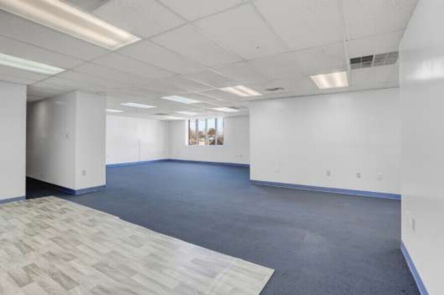 More Photos Of 55 S Progress Ave, Harrisburg Office For Sale