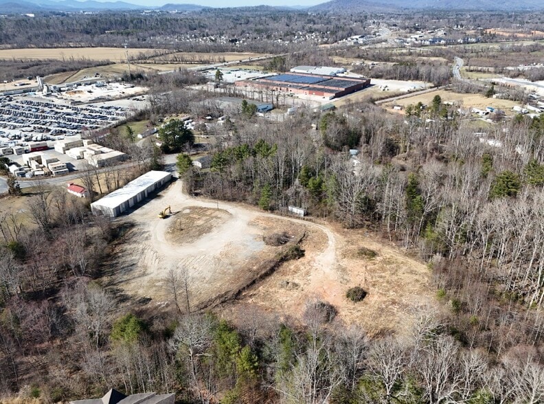 Primary Photo Of 127 Old Hendersonville Rd, Fletcher Warehouse For Lease