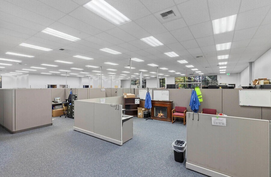 More Photos Of 600 W Wilbur Ave, Coeur d'Alene Flex For Lease