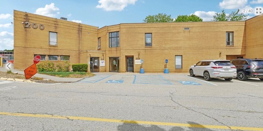 Primary Photo Of 200 Medical Arts Bldg, Kittanning Medical For Sale