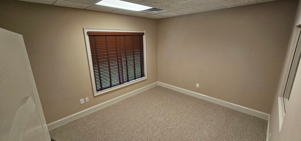 More Photos Of 1900 Pennsylvania Ave, McDonough Office For Lease