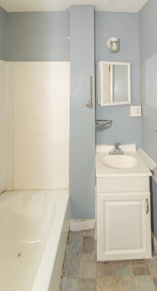 More Photos Of 3210-3212 Walbrook Ave, Baltimore Apartments For Sale