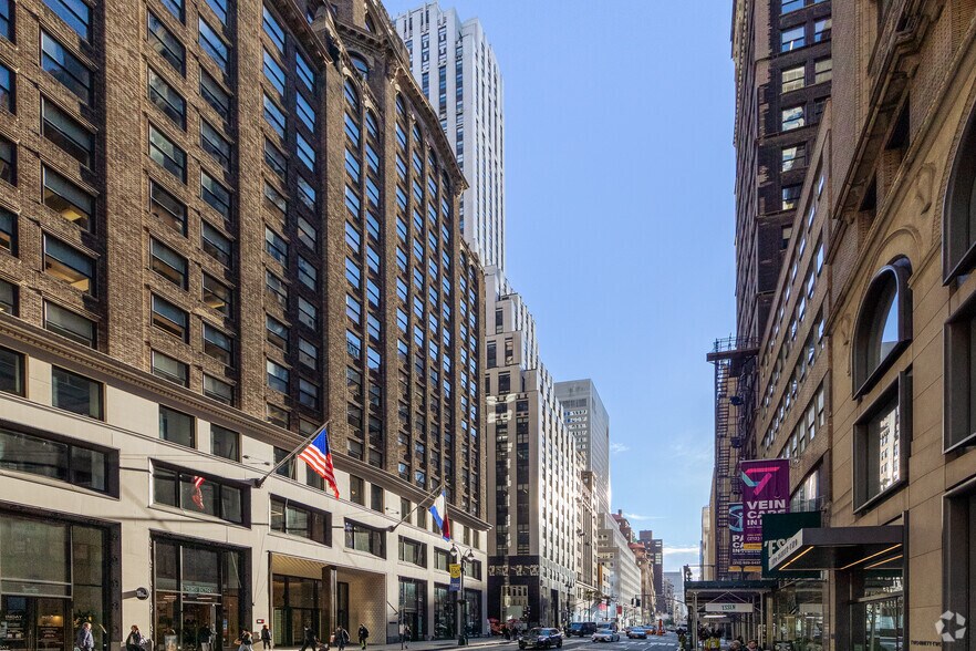 More Photos Of 275 Madison Ave, New York Office For Sale