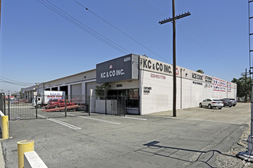 More Photos Of 4200-4210 Charter St, Vernon Warehouse For Lease