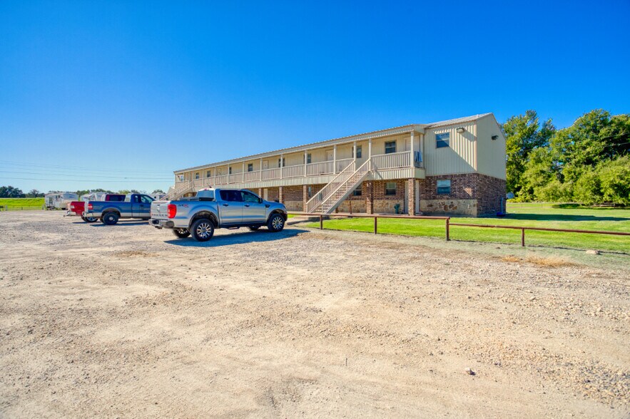 Primary Photo Of 8441 County Road 176, Stephenville Apartments For Sale