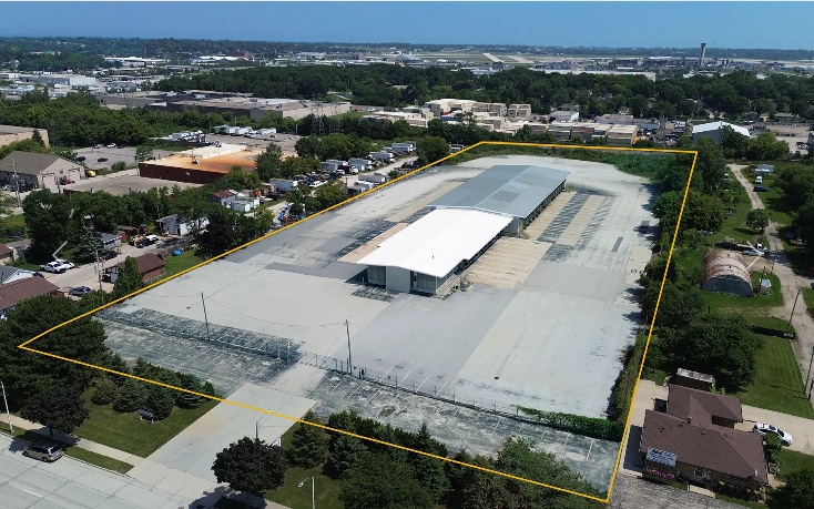 Primary Photo Of 5282 S 13th St, Milwaukee Truck Terminal For Lease