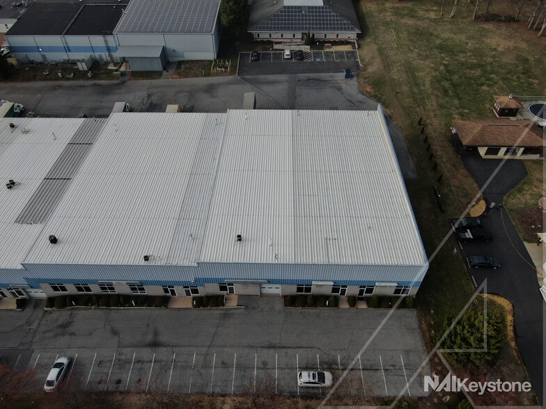 More Photos Of 1114-1124 Commons Blvd, Reading Flex For Sale