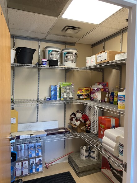 More Photos Of 1585 N Barrington Rd, Hoffman Estates Medical For Sale