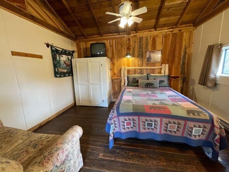 More Photos Of 50 & 59 County Rd 371, Rye Restaurant For Sale