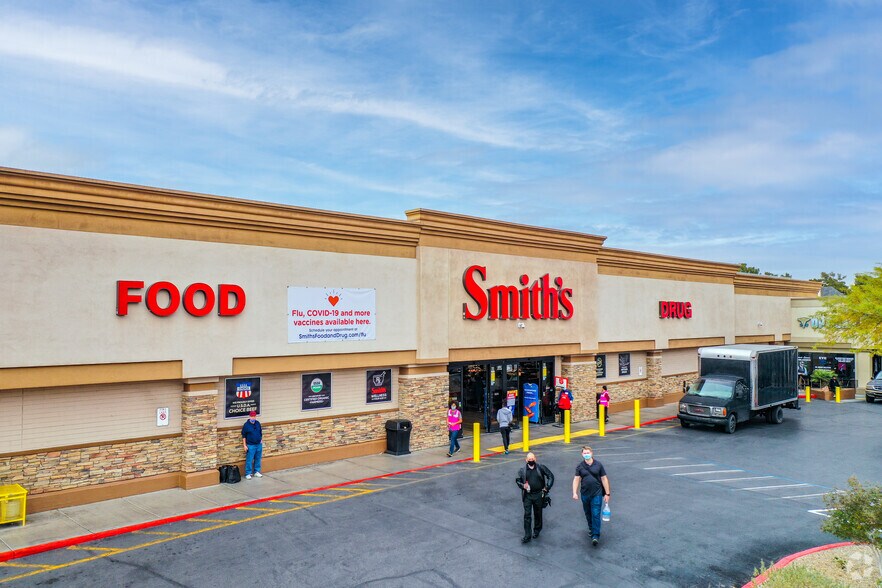 Primary Photo Of 860 S Rancho Dr, Las Vegas General Retail For Lease