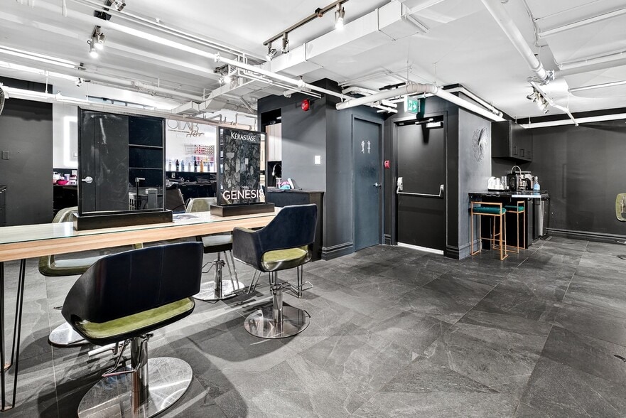 More Photos Of 1200 Rue Atateken, Montréal Storefront Retail Residential For Sale