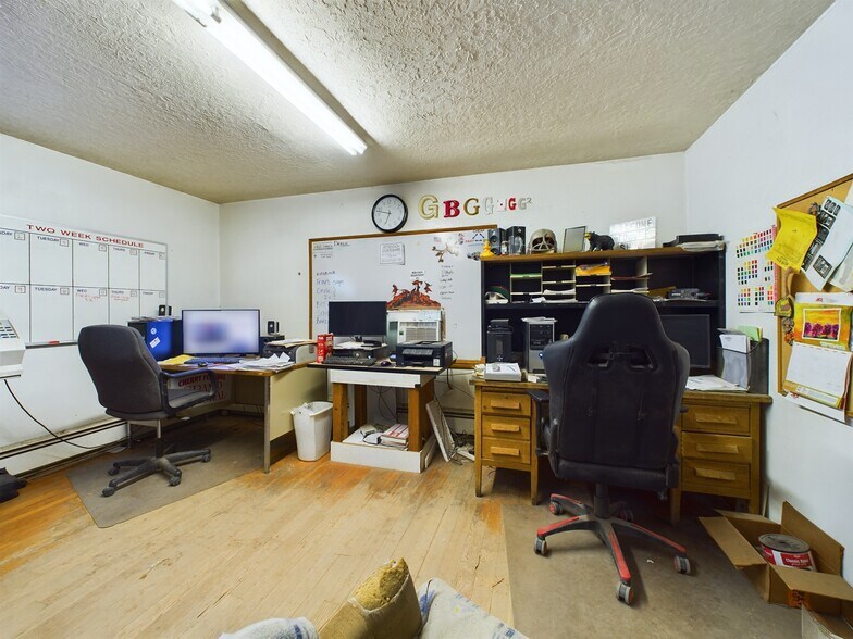 More Photos Of 615 S Washington Ave, Emmett Freestanding For Sale
