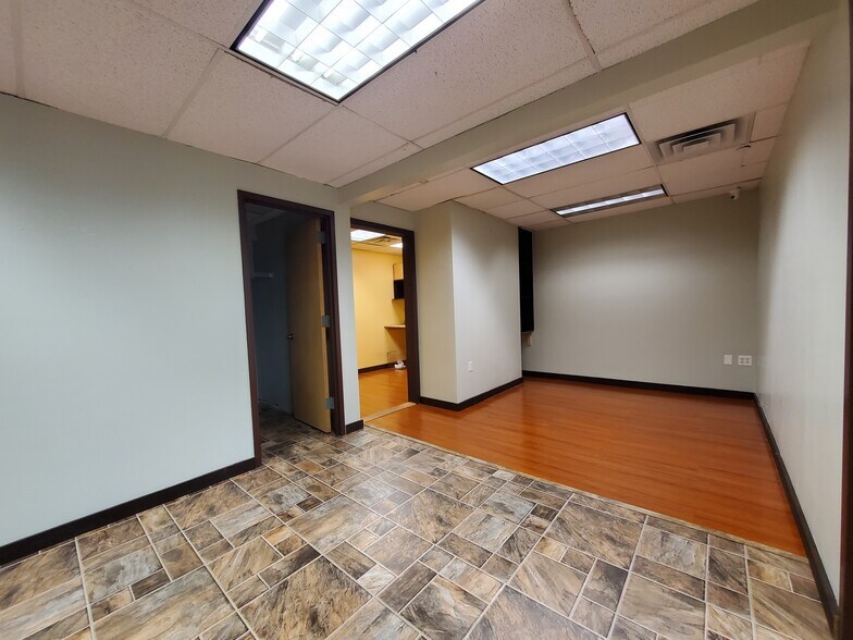 More Photos Of 30-56 Whitestone Expy, Flushing Office For Sale