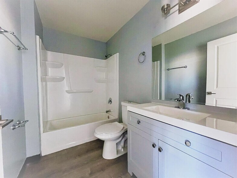 More Photos Of 594 Graves Ave, El Cajon Apartments For Sale