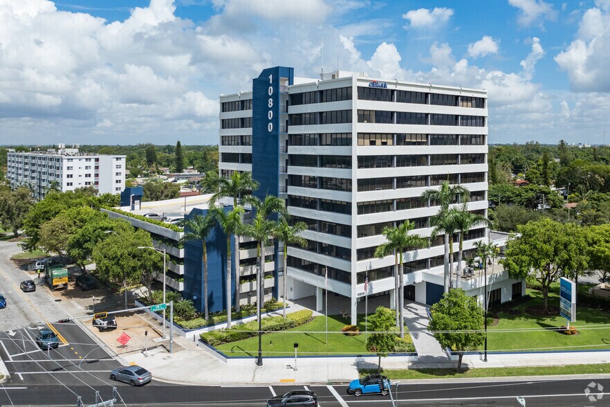 More Photos Of 10800 Biscayne Blvd, Miami Office For Lease