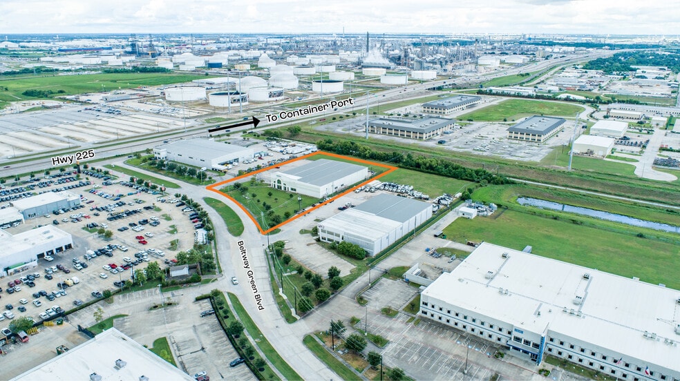 More Photos Of 201 Beltway Green, Pasadena Warehouse For Lease