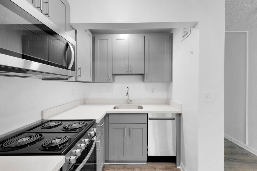 More Photos Of 2424 E Denny Way, Seattle Apartments For Sale