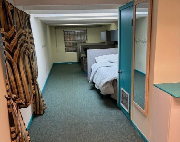 More Photos Of 8891-8897 SW 129th Ter, Miami Warehouse For Lease