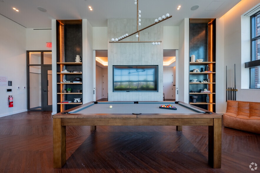 More Photos Of 29 Huron St, Brooklyn Apartments For Lease