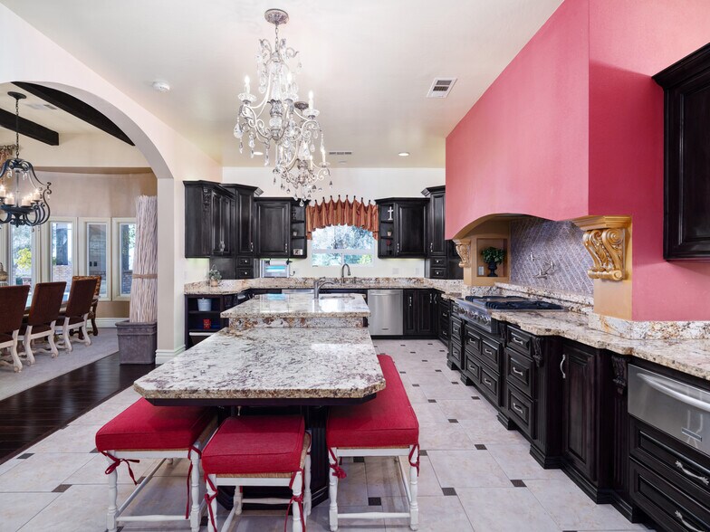 More Photos Of 16073 Highway 65, Bakersfield Winery Vineyard For Sale