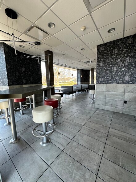 More Photos Of 3850 Veterans Memorial Hwy, Bohemia Fast Food For Lease