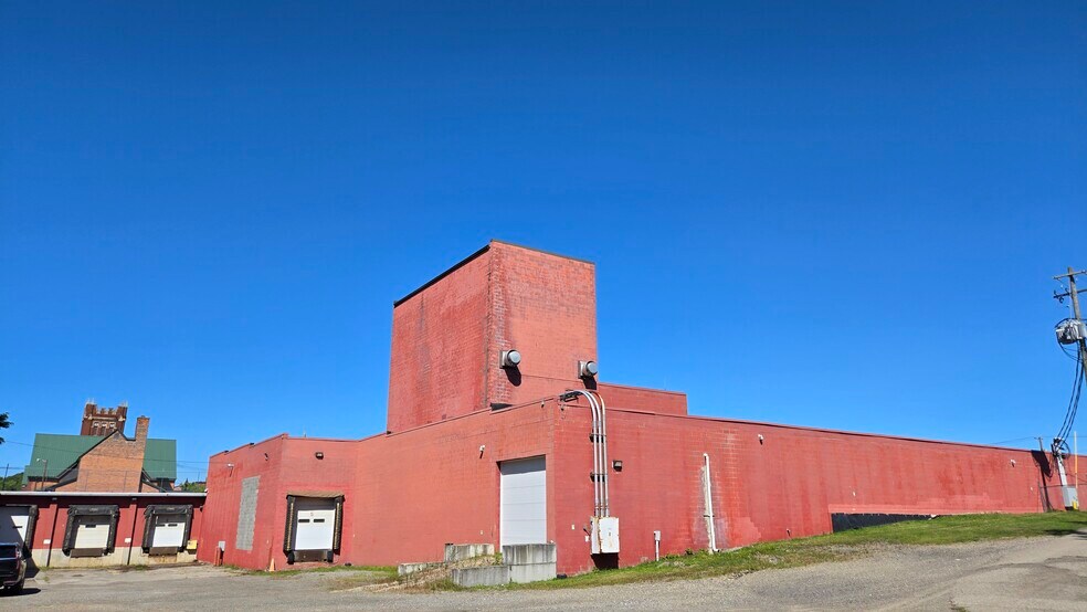 Primary Photo Of 18 Main St, Silver Creek Food Processing For Sale