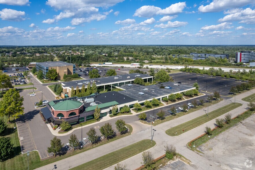 More Photos Of 5600 Crooks Rd, Troy Office For Sale