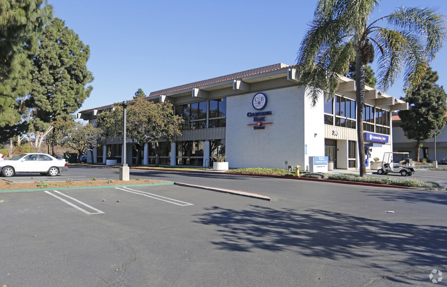 More Photos Of 300 E Esplanade Dr, Oxnard Unknown For Lease