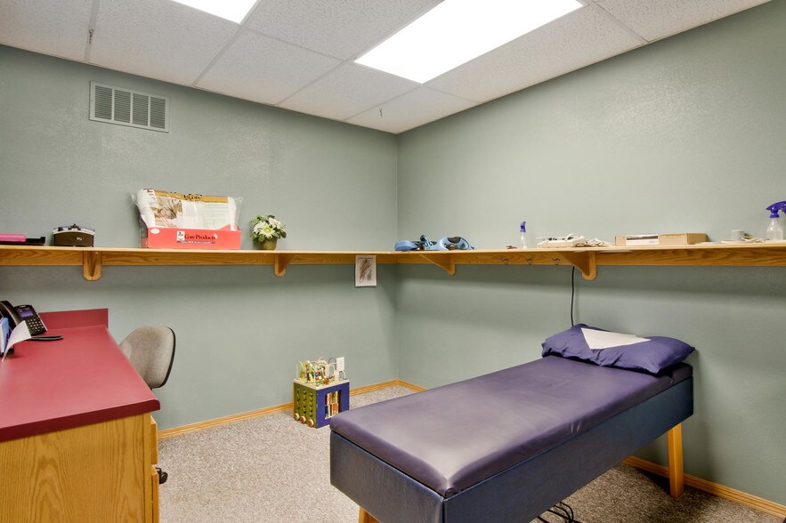 More Photos Of 1919 W Central Ave, El Dorado Warehouse For Lease