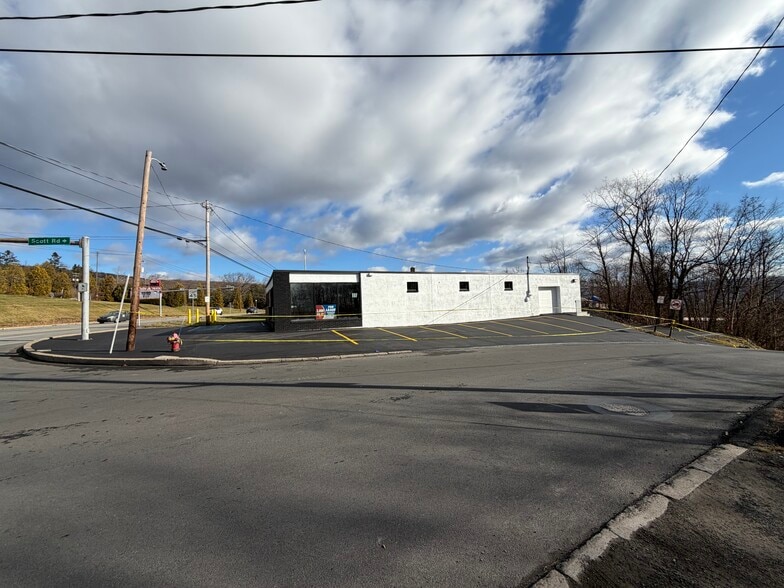 More Photos Of 1908 Scranton Carbondale Hwy, Dickson City Storefront Retail Office For Lease