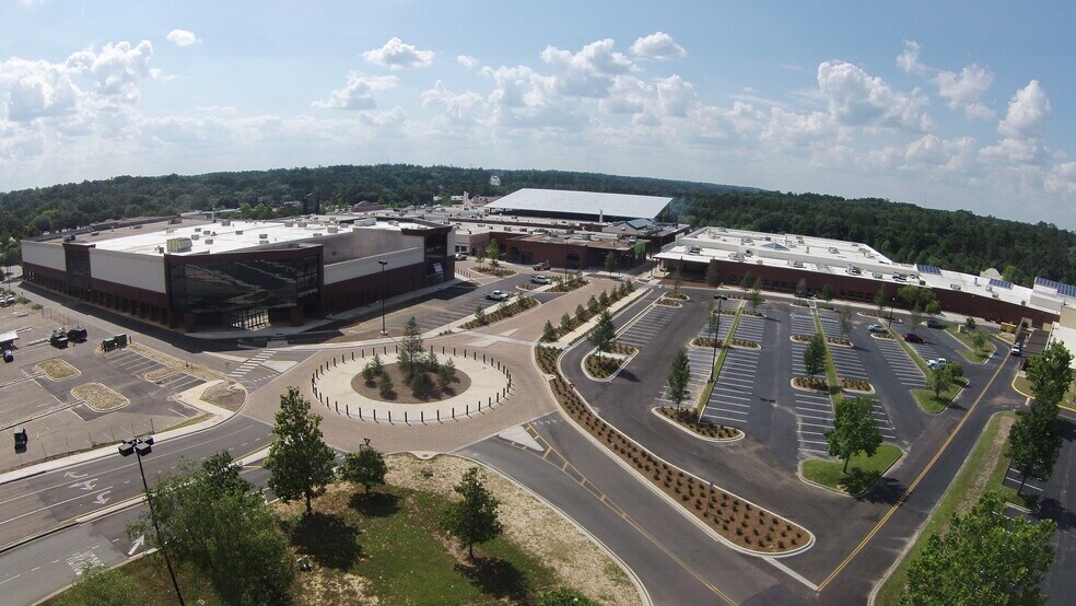 More Photos Of 2415 N Monroe St, Tallahassee Unknown For Lease