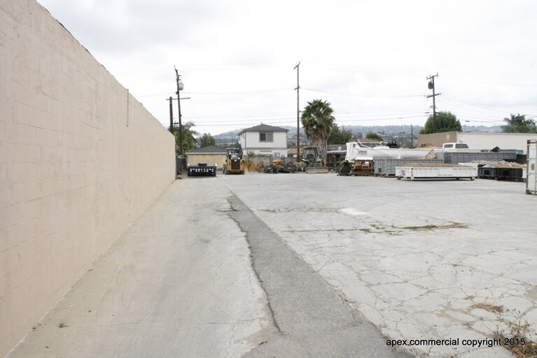 More Photos Of 2426 Amsler St, Torrance Land For Lease