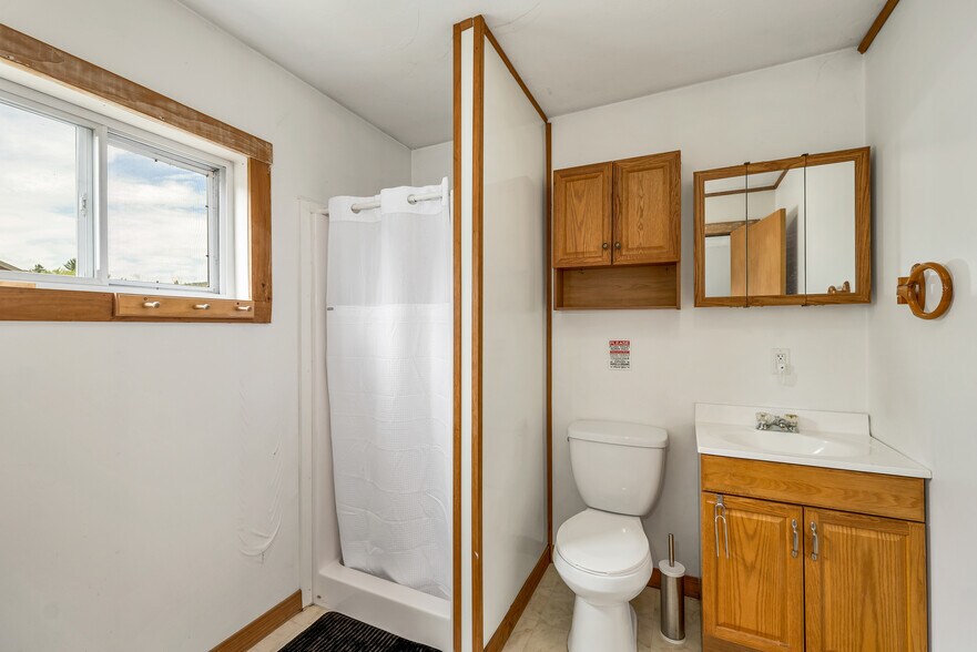 More Photos Of 820 Colebrook Rd, Errol Hotel For Sale